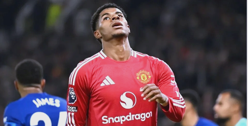 伯恩茅斯逆转获胜,球员敬业精神可嘉的简单介绍 伯恩茅斯逆转获胜,球员敬业精神可嘉的简单介绍