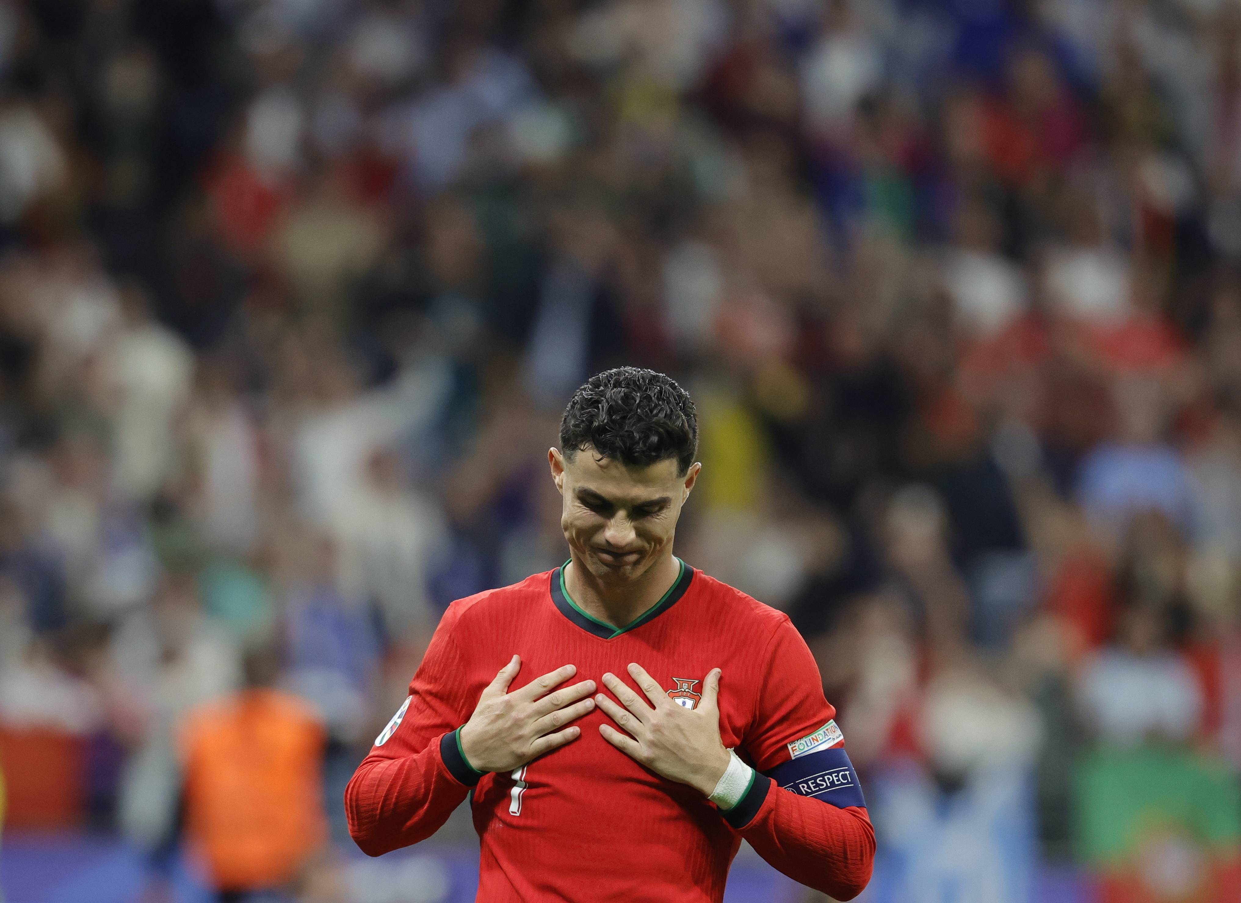 开云体育下载-葡萄牙国家队失利，未能晋级下一轮的简单介绍