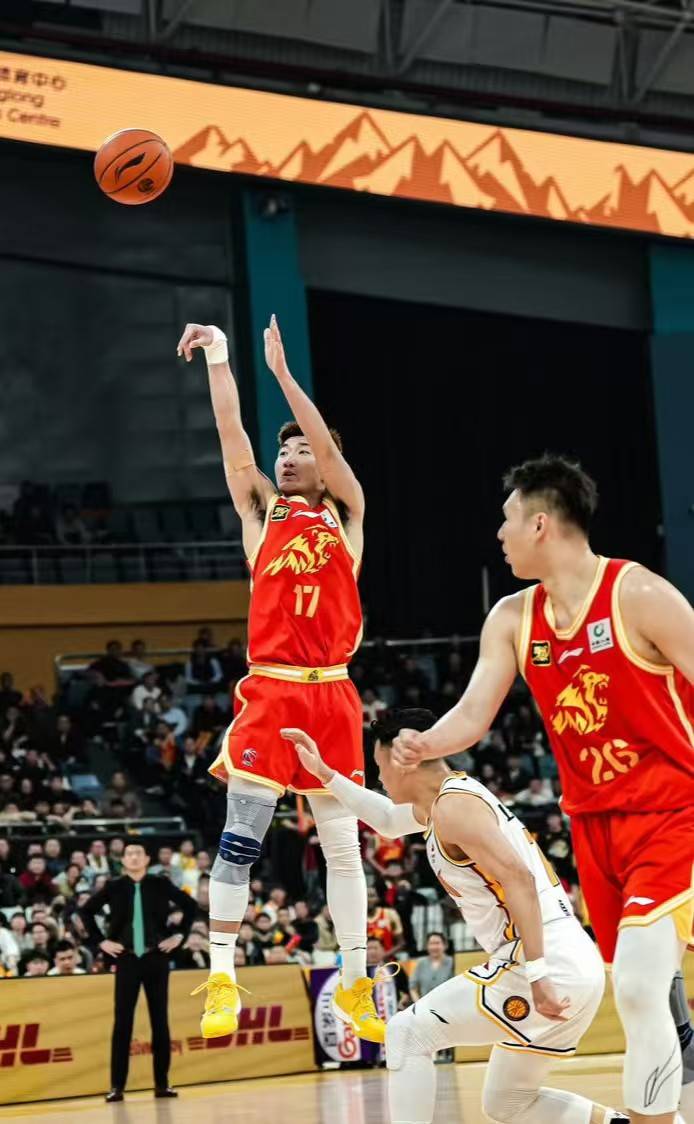 广厦男篮团队合作,获胜在望的简单介绍 广厦男篮团队合作,获胜在望的简单介绍