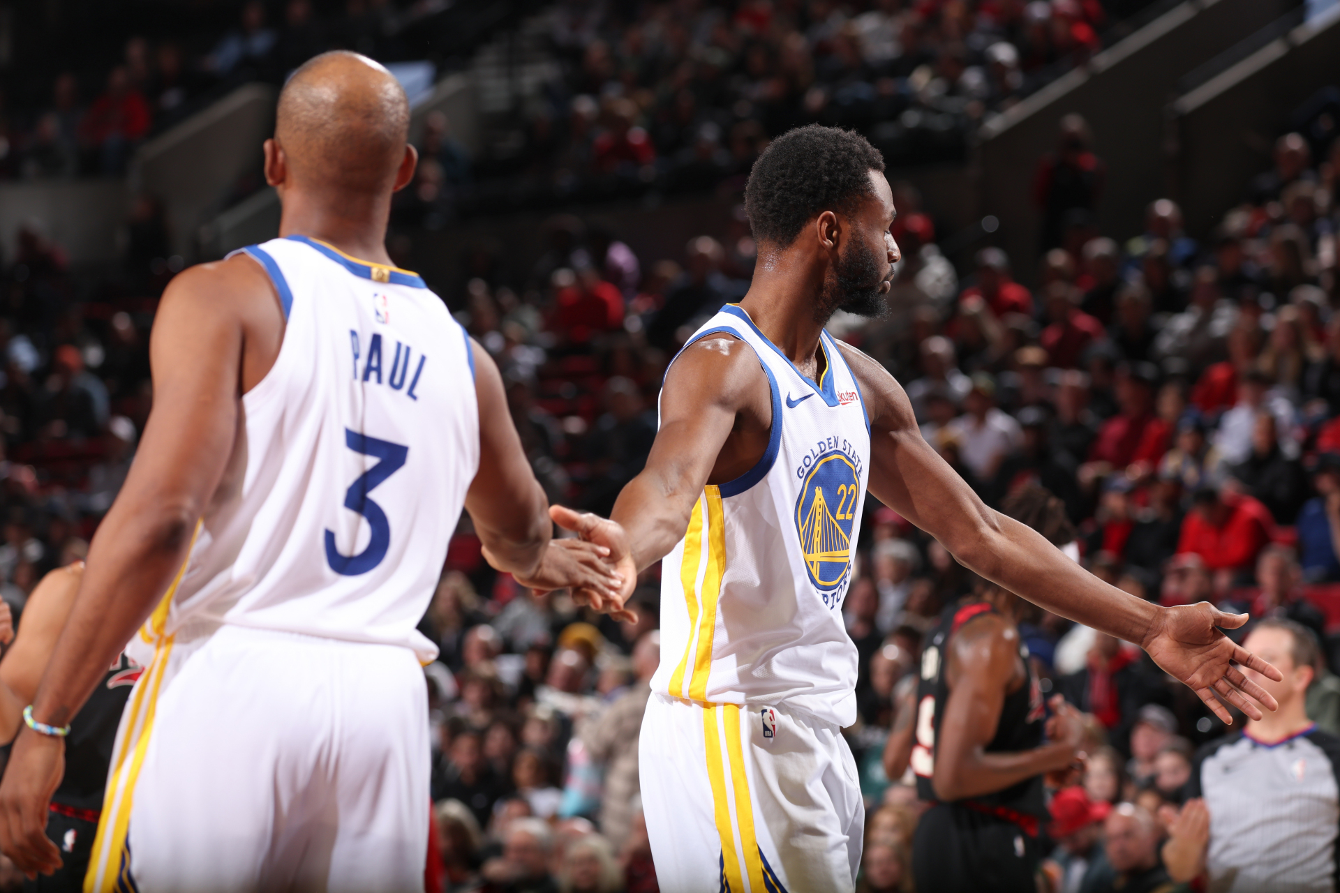 开云体育下载-包含太阳战胜凯尔特人，保罗组织全队稳定表现引领球队保持领先的词条