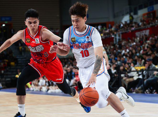 开云体育在线-四川男篮连胜收官，提升战绩上升