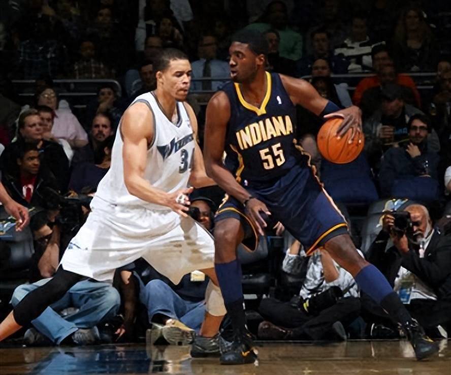 步行者遭遇连败,球员状态起伏不定 步行者遭遇连败,球员状态起伏不定