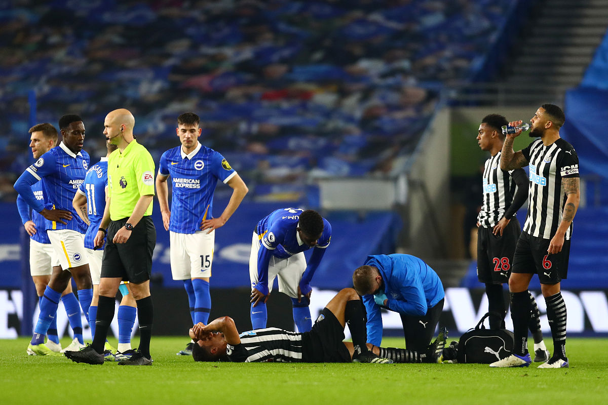 包含才情横溢,年轻球员赛场上大放异彩的词条 包含才情横溢,年轻球员赛场上大放异彩的词条