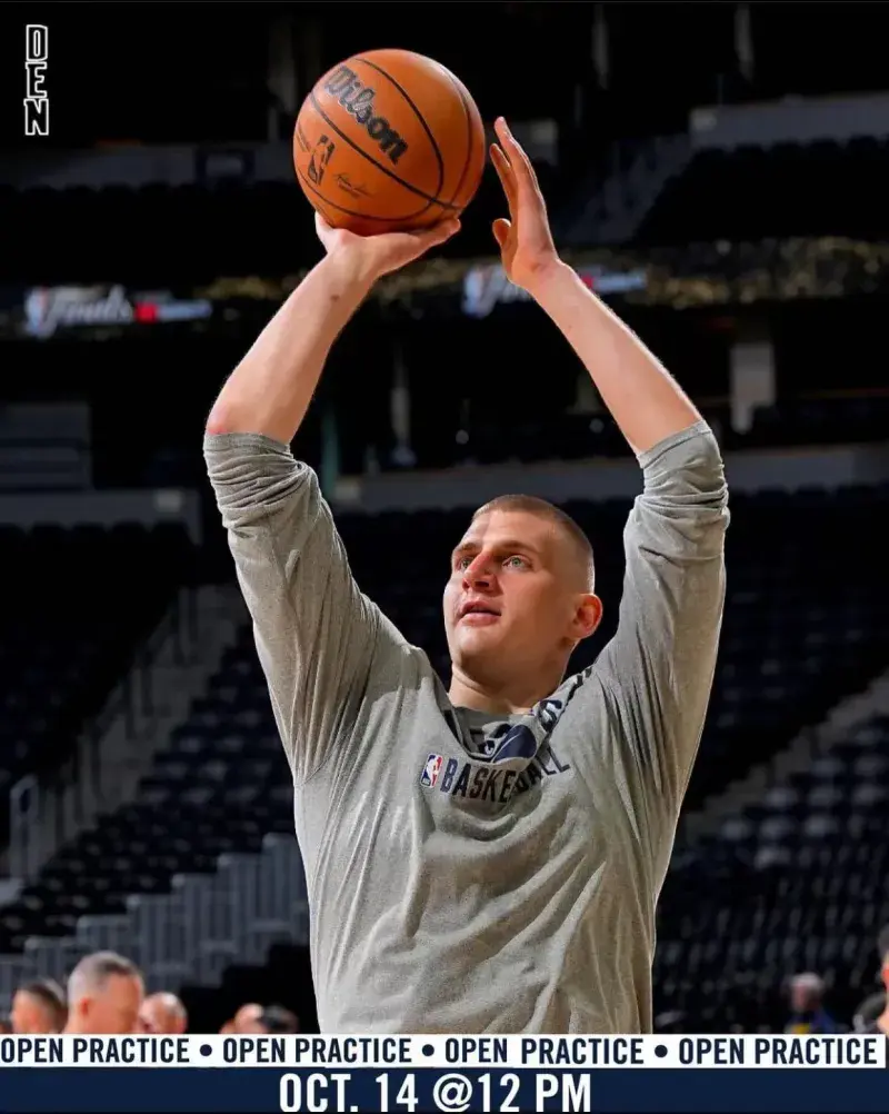 开云平台-关于掘金队续约主教练迈克马龙，球队稳定发展的信息