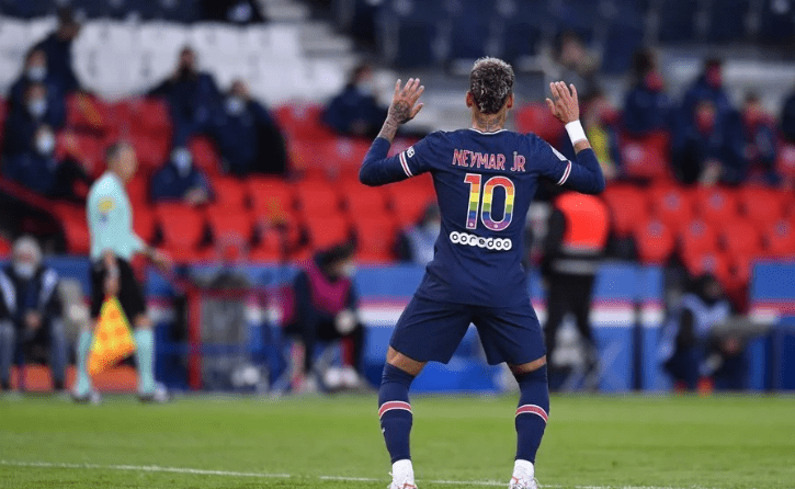 圣埃蒂安队客场赢球,保持连胜势头的简单介绍 圣埃蒂安队客场赢球,保持连胜势头的简单介绍