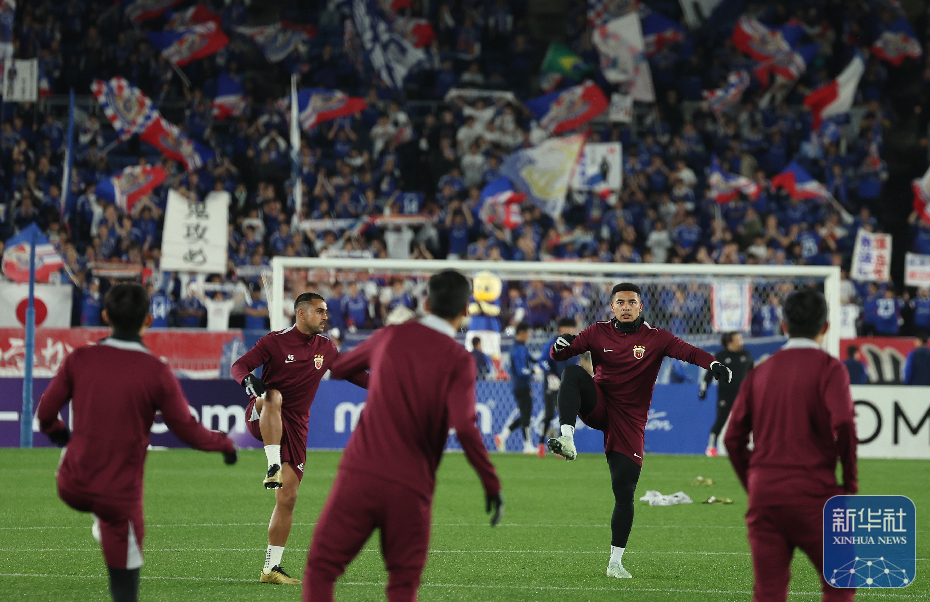 争夺冠军的足球赛事引人期待 争夺冠军的足球赛事引人期待