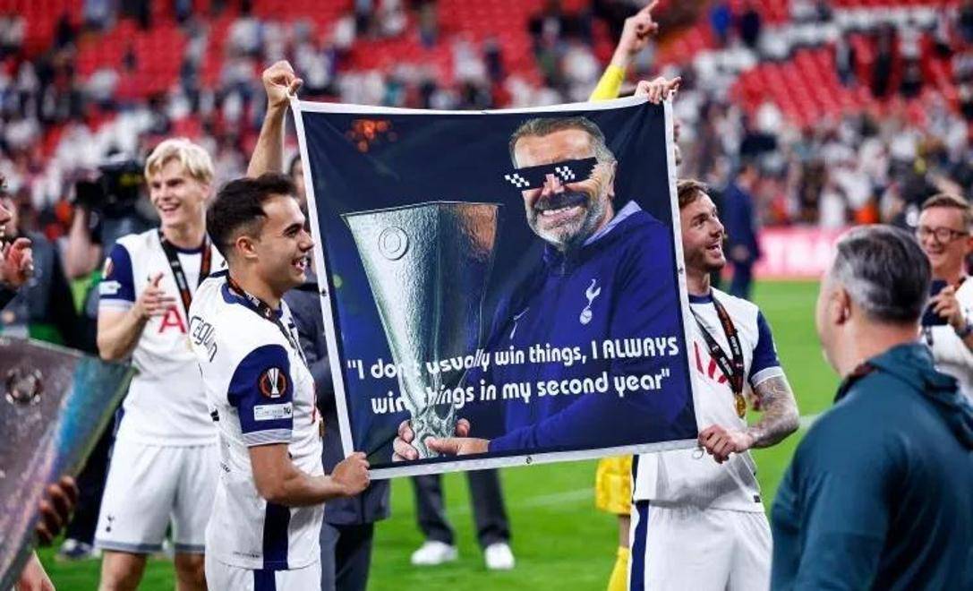 欧洲足坛豪门赢得胜利,一路晋级淘汰赛 欧洲足坛豪门赢得胜利,一路晋级淘汰赛