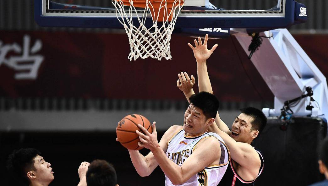 开云体育在线-福建对战辽宁，比赛悬念重重