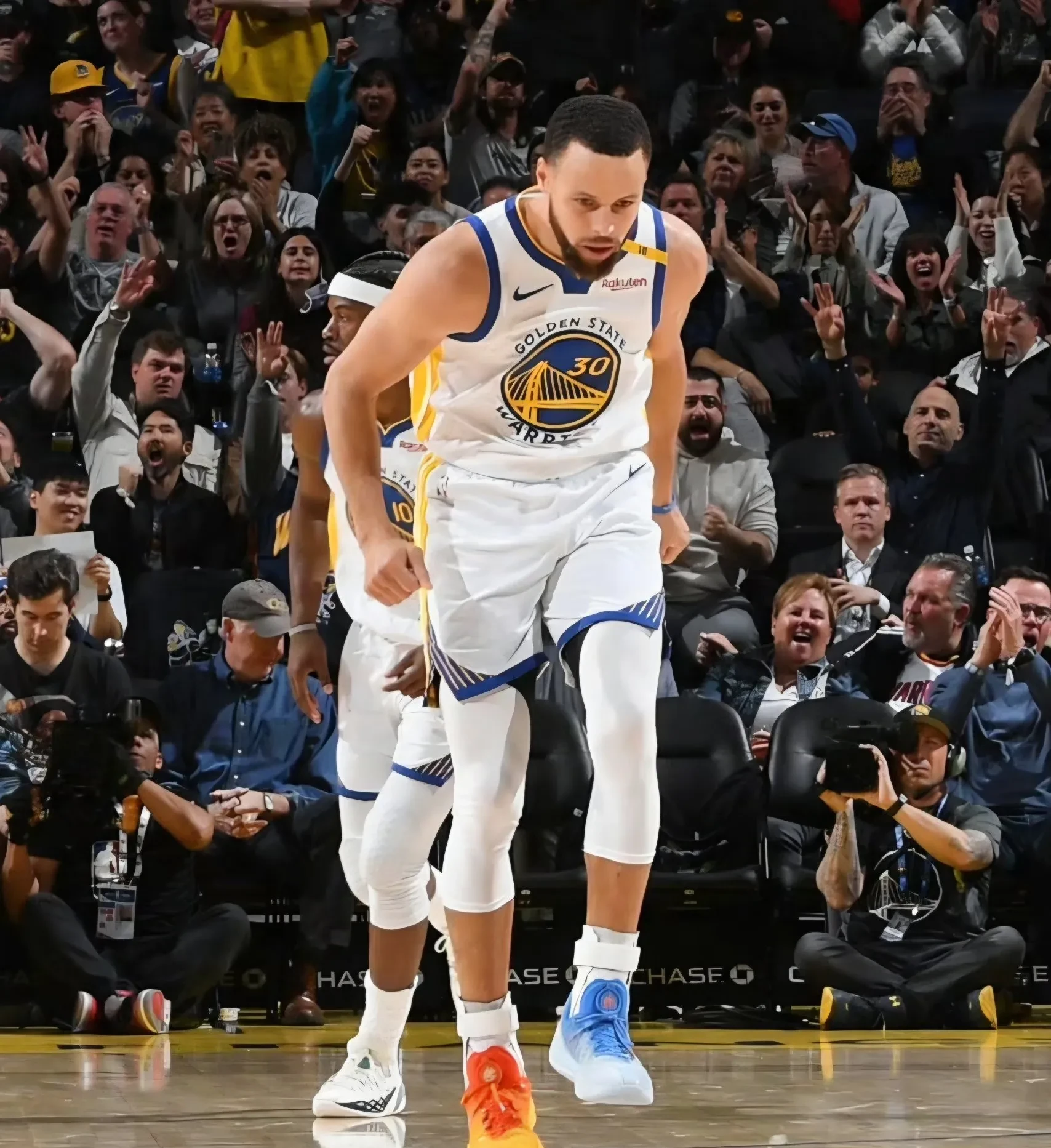 开云APP-勇士遭开拓者逆转，未能延续胜势