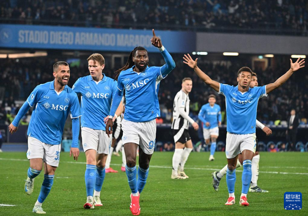 开云体育在线-尤文图斯主场击败那不勒斯，领先优势扩大