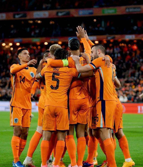 开云体育中国-荷兰队在曲棍球赛中表现抢眼