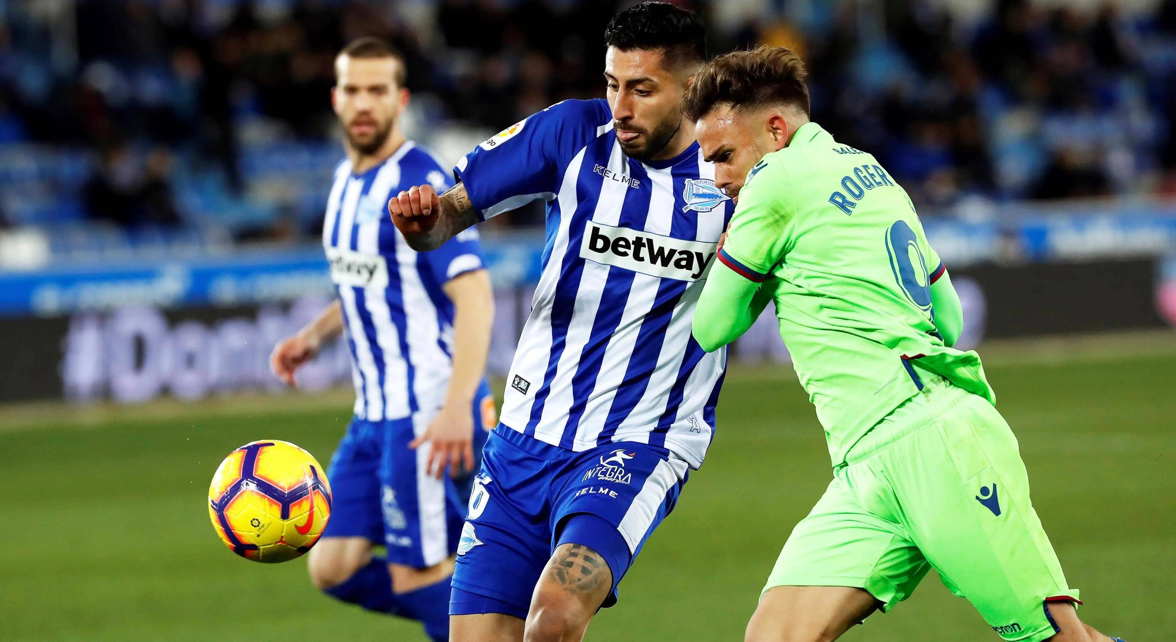 阿拉维斯客场击败对手,追赶头名 阿拉维斯客场击败对手,追赶头名