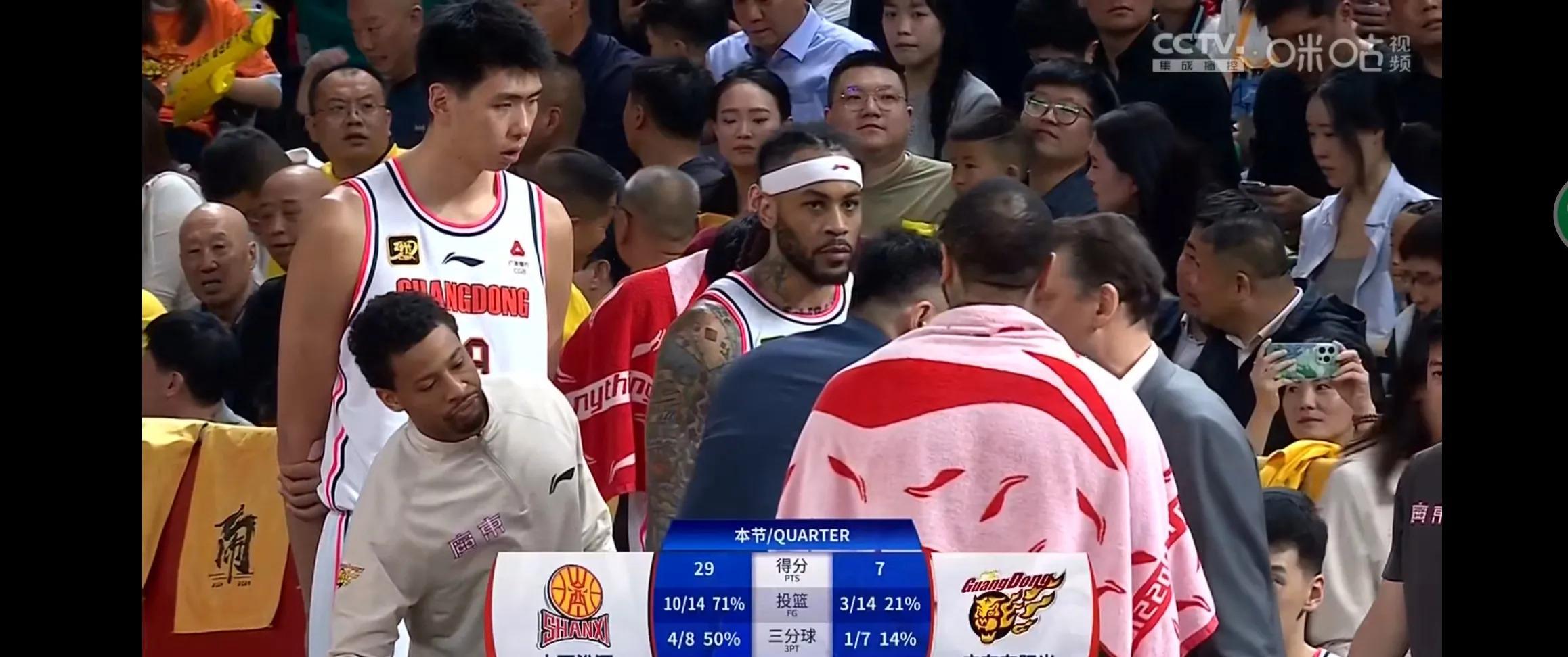 关于篮球队长因伤缺席下一场比赛的信息 关于篮球队长因伤缺席下一场比赛的信息