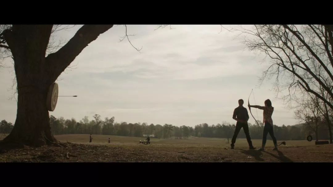 包含汉堡SV年内出兵第一次实弹射中靶心的词条