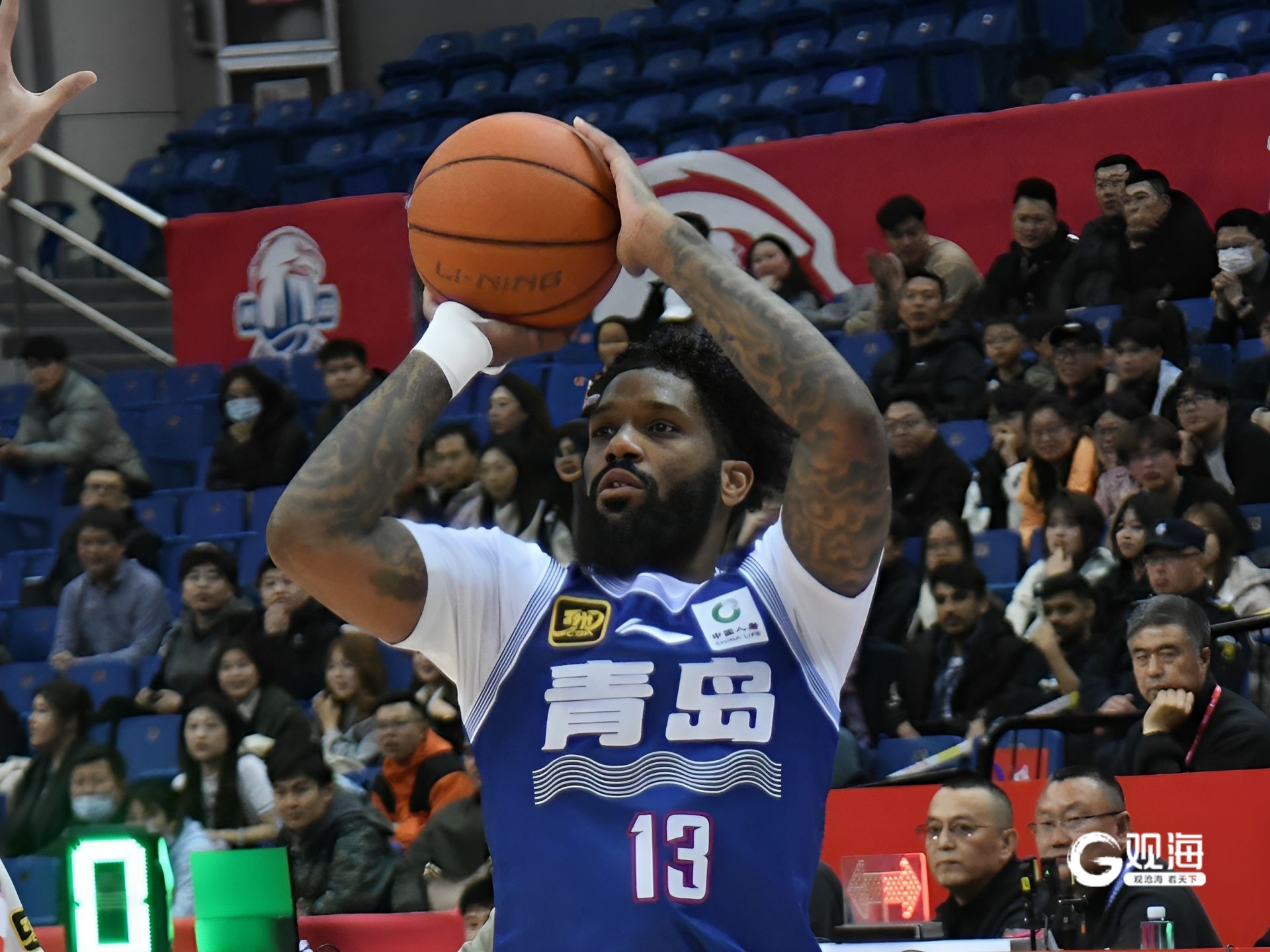 青岛男篮期盼胜利,全队精神饱满备战 青岛男篮期盼胜利,全队精神饱满备战