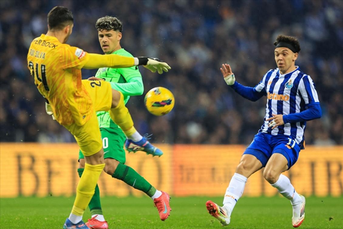 开云体育登录-欧洲豪门战平，积分榜领头羊竞争激烈