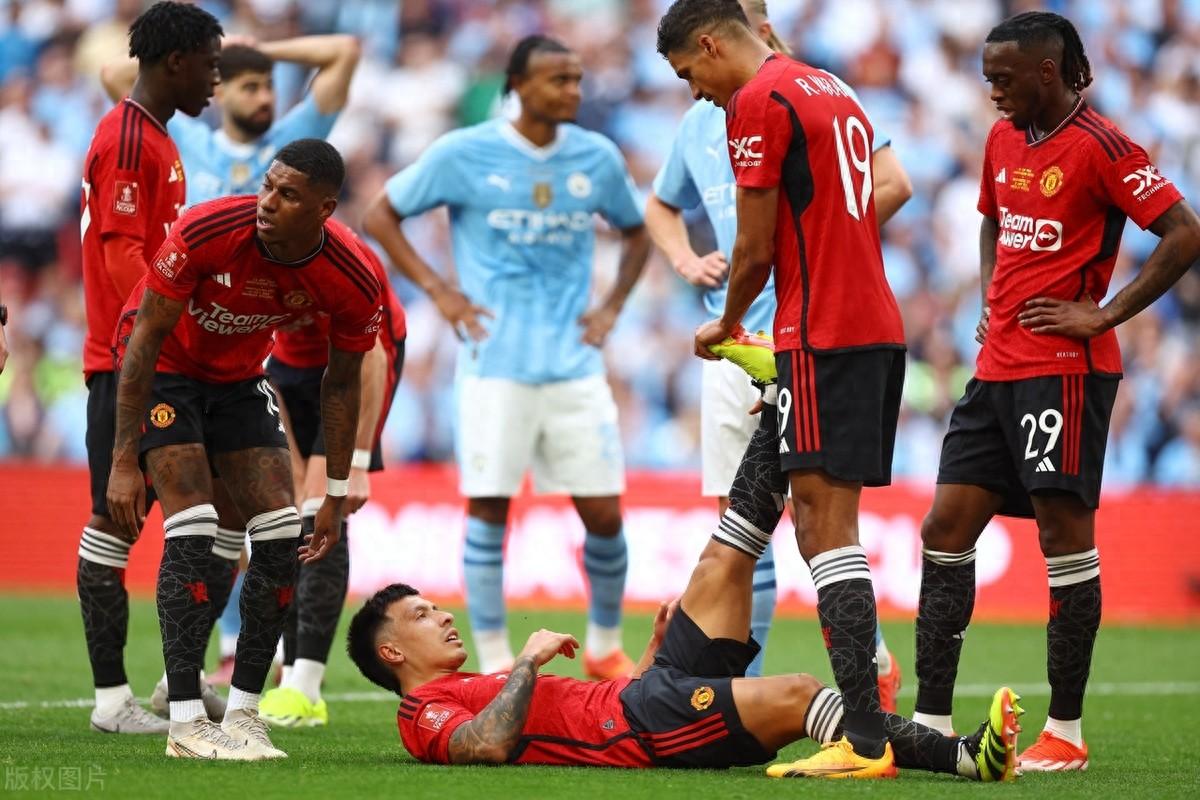 南安普顿客场战胜万隆,继续领跑 南安普顿客场战胜万隆,继续领跑