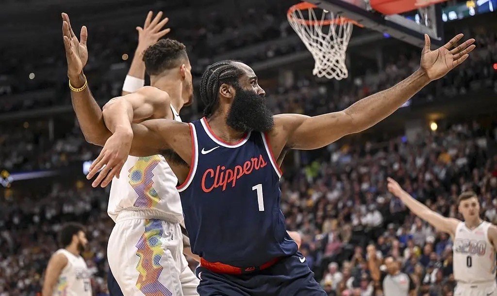 快船队再战开拓者,势必要扳回一场 快船队再战开拓者,势必要扳回一场