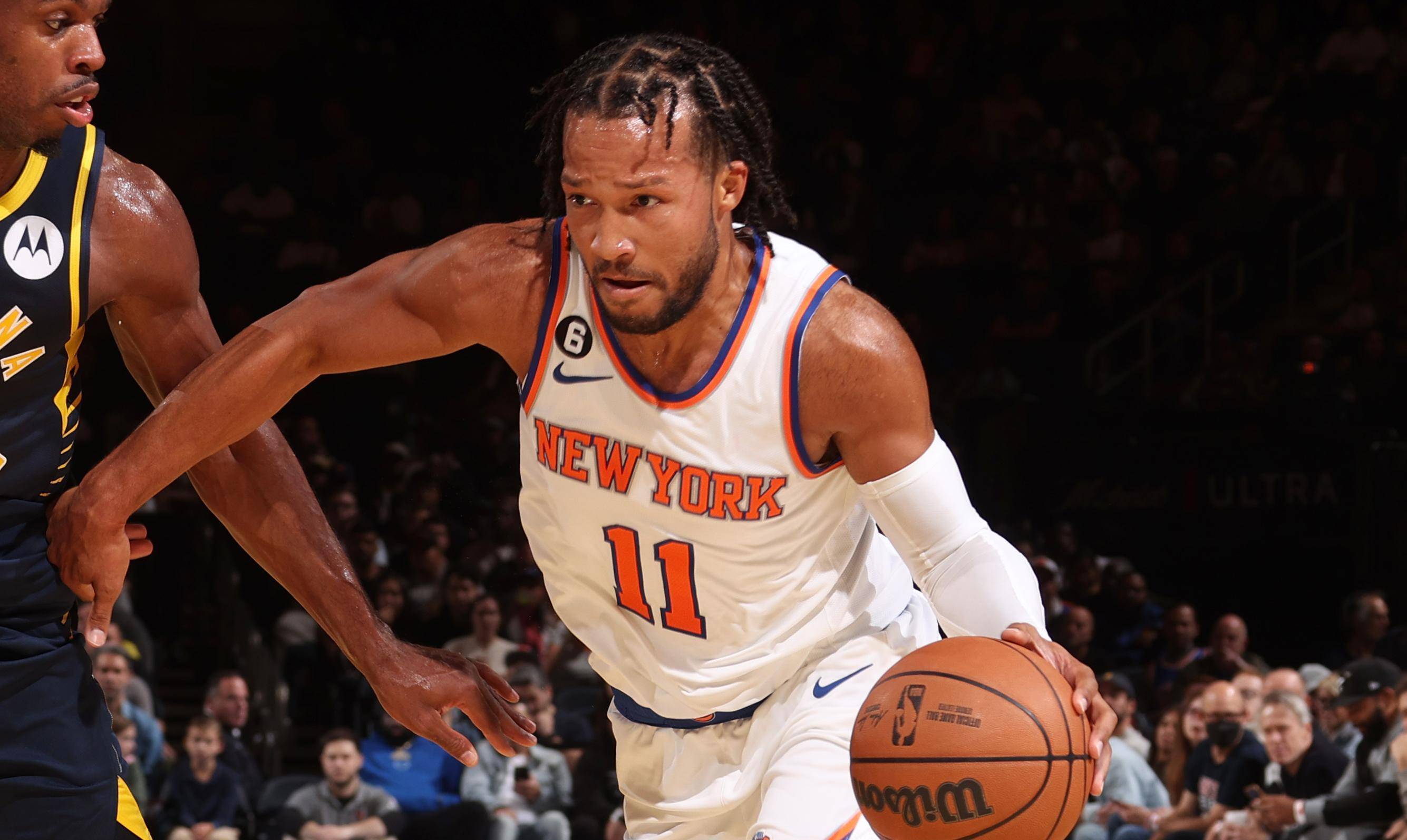 尼克斯出其不意破敌,客场取胜领先 尼克斯出其不意破敌,客场取胜领先