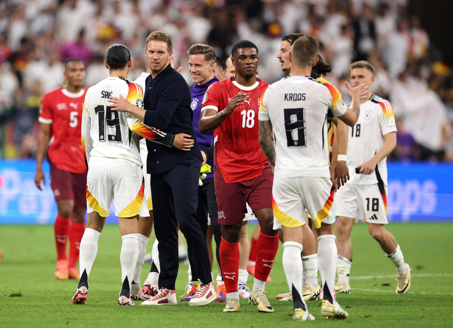 波兰备战对阵匈牙利,为欧洲杯做准备 波兰备战对阵匈牙利,为欧洲杯做准备