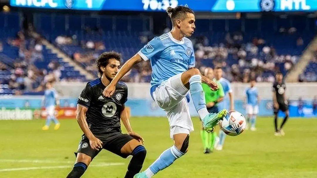 开云体育app-主力中场遭遇停赛，球队内线岌岌可危的简单介绍