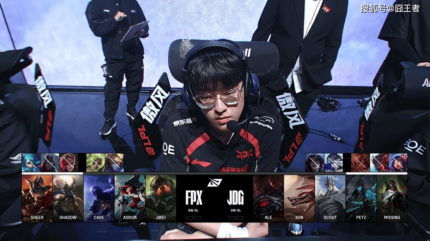 V5碾压DRX,Jankos完成史诗逆转激烈交锋淘汰赛,让粉丝疯狂欢呼 V5碾压DRX,Jankos完成史诗逆转激烈交锋淘汰赛,让粉丝疯狂欢呼