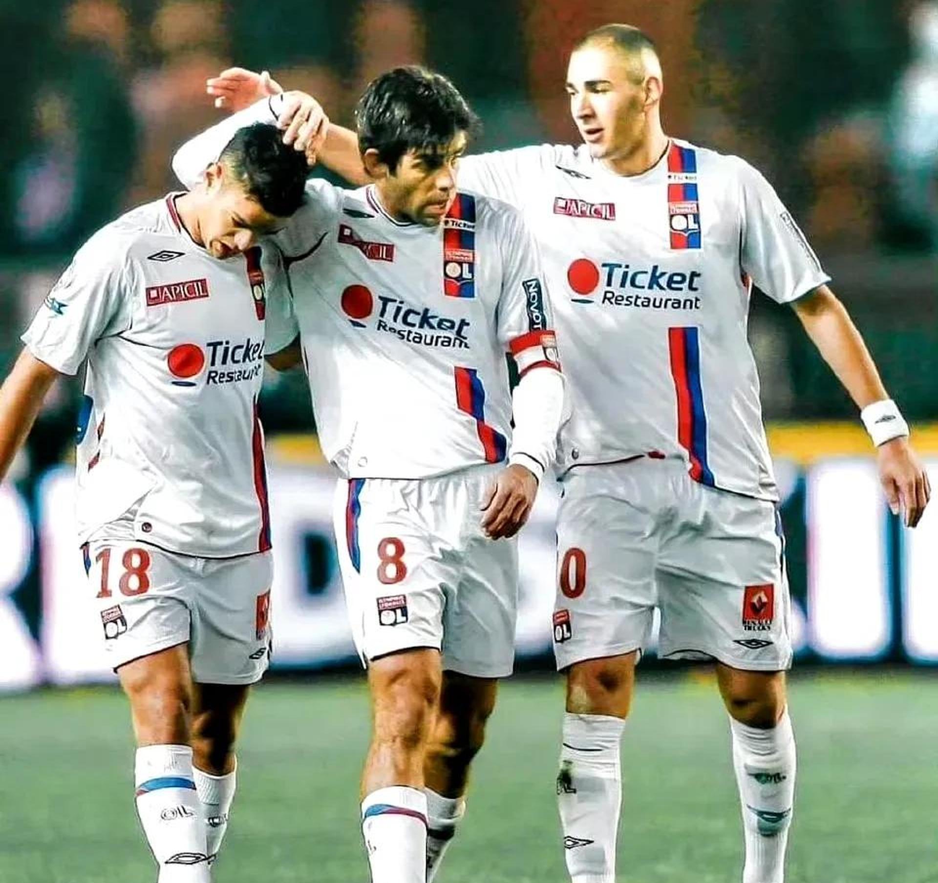 包含里昂球员状态复苏,引起多家豪门欧洲球队关注的词条 包含里昂球员状态复苏,引起多家豪门欧洲球队关注的词条