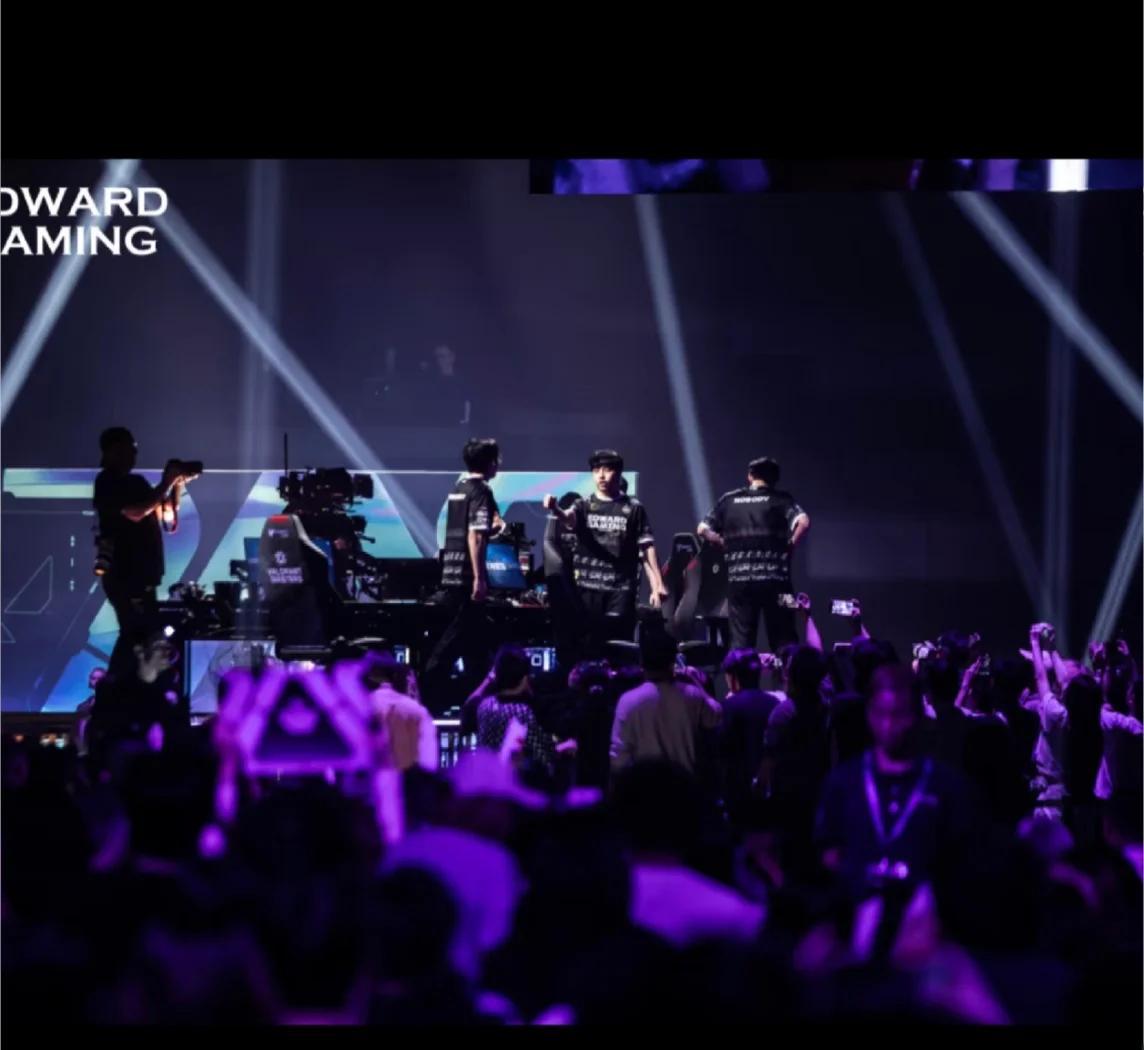 G2碾压EDG,Perkz完成史诗逆转宿敌对决八强赛,强势挺进下一轮 G2碾压EDG,Perkz完成史诗逆转宿敌对决八强赛,强势挺进下一轮