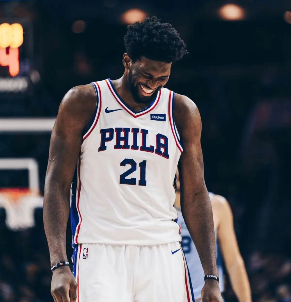 开云体育登录-快船惨遭76人逆转，乔尔-恩比德砍28分