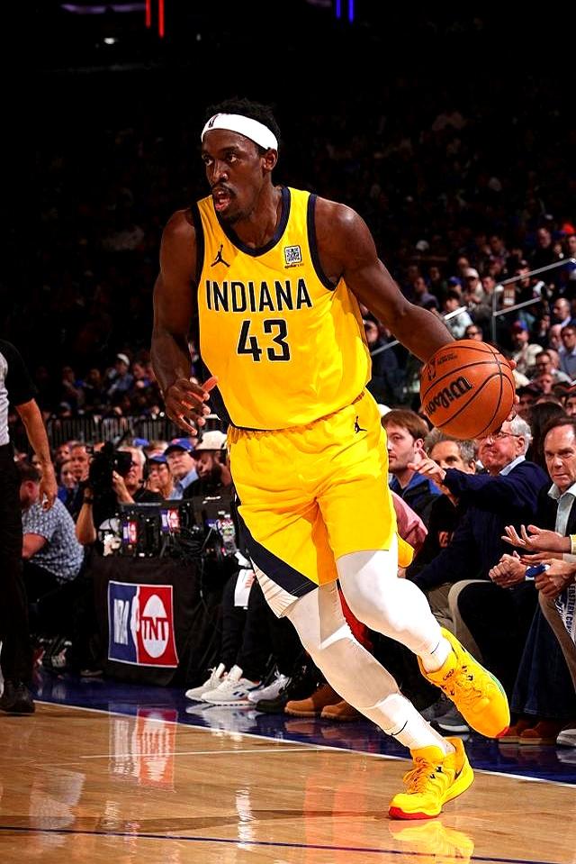 猛龙大胜老鹰,西亚卡姆再度发挥关键作用 猛龙大胜老鹰,西亚卡姆再度发挥关键作用