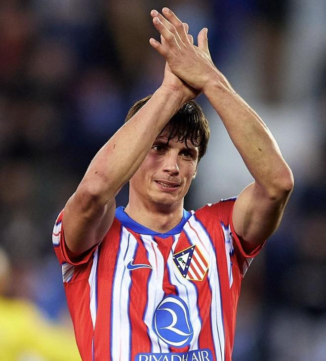 马德里竞技力克埃瓦尔,保持西甲榜首的稳定表现 马德里竞技力克埃瓦尔,保持西甲榜首的稳定表现