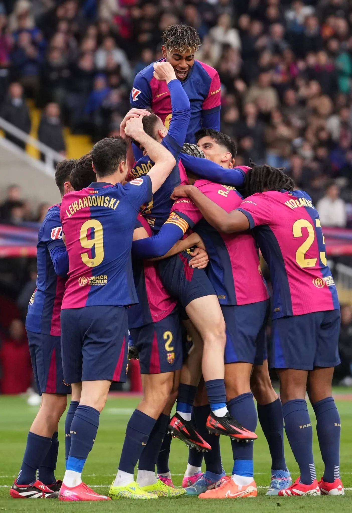 曼联3-1逆转亚特兰大，晋级欧冠8强