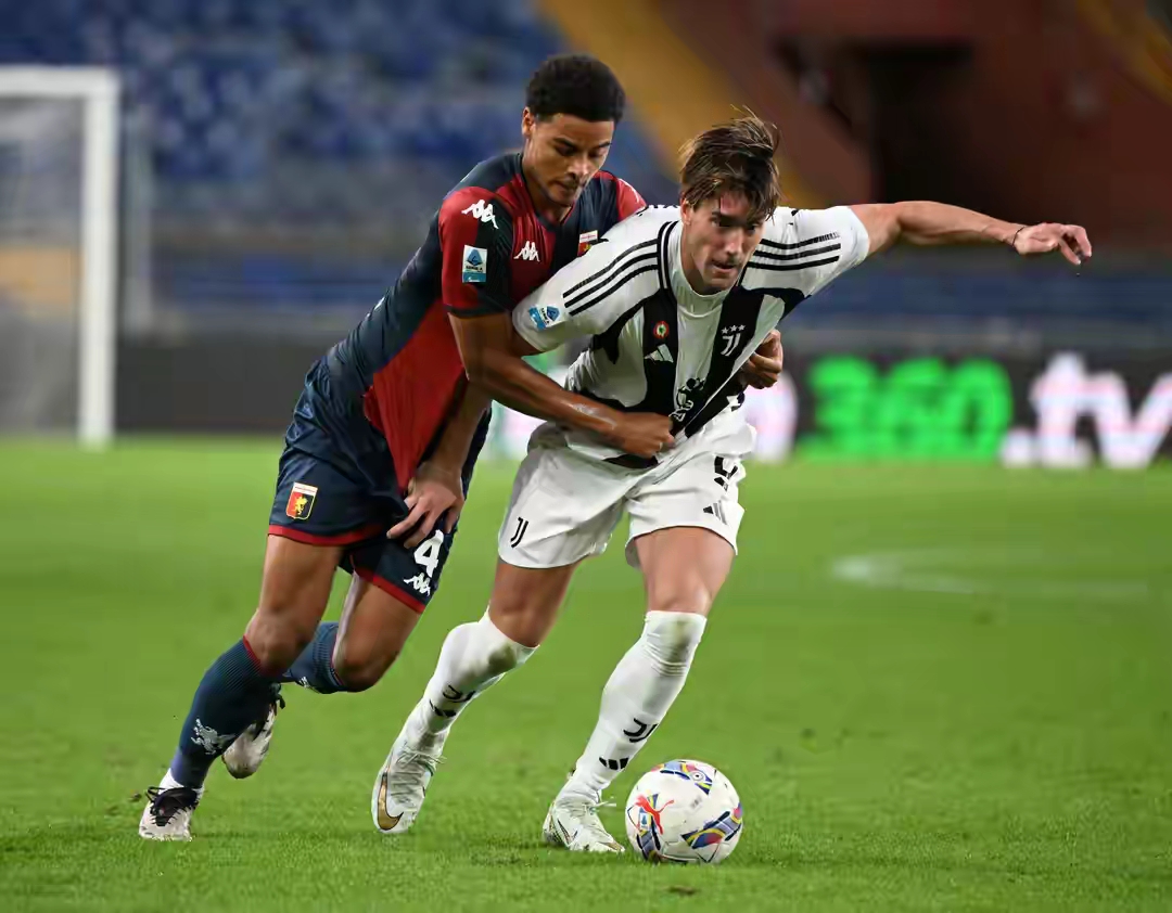 开云体育下载-佩莱颠簸！热那亚突击冲击意甲前四！