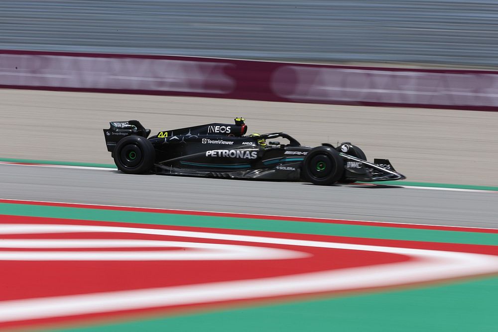 梅赛德斯完胜红牛二队,汉密尔顿刷新纪录的简单介绍 梅赛德斯完胜红牛二队,汉密尔顿刷新纪录的简单介绍